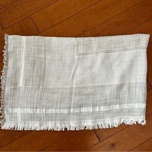 Aritzia Wilfred cotton blanket scarf